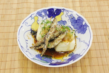 まるごとお魚のせ揚げ出し豆腐